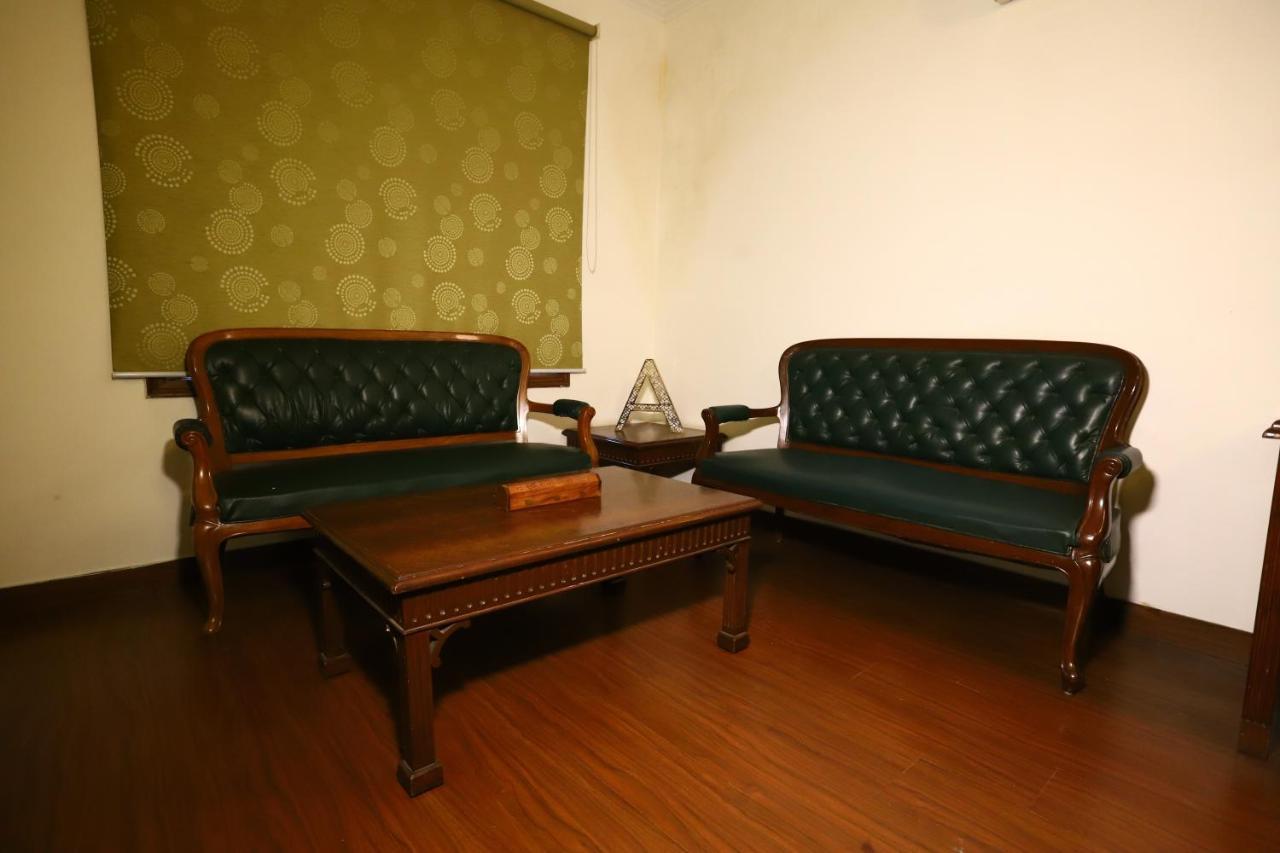 Hotel Ambica Palace Aiims New Delhi - Couple Friendly Local Id Accepted Luaran gambar